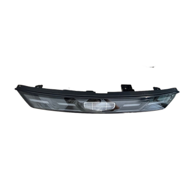 No OE 7051052700 Geely Boyue L Sistema de iluminación automotriz Luz de barra central frontal OEM
